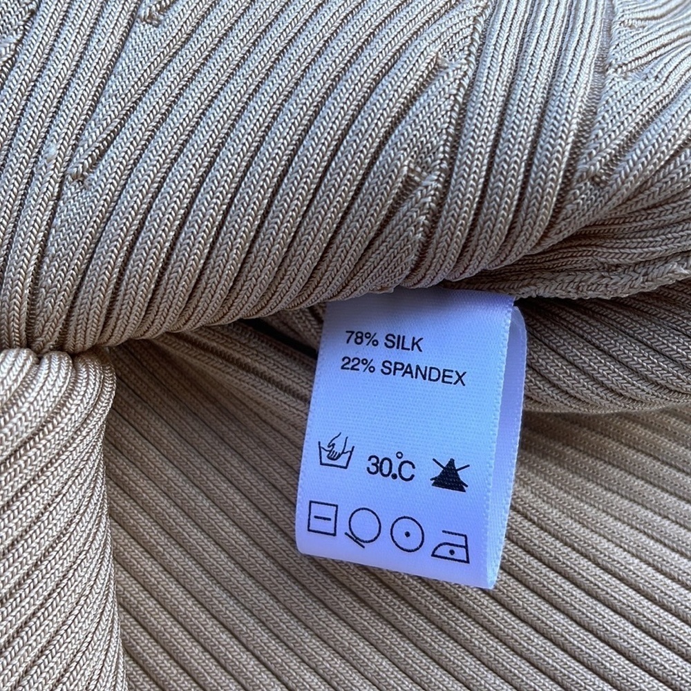 Essentials Beige Ribbed Turtleneck Top Size 2 - Picture 9 of 9